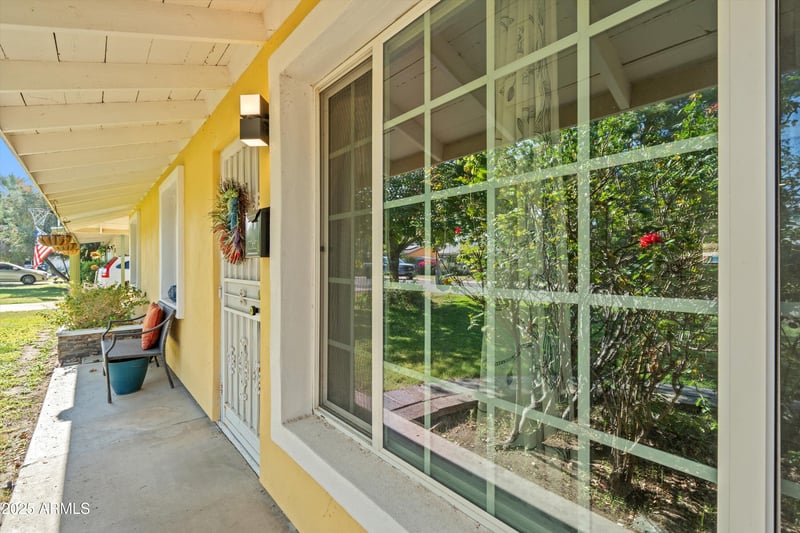 8216 9th St, Phoenix, AZ 85020