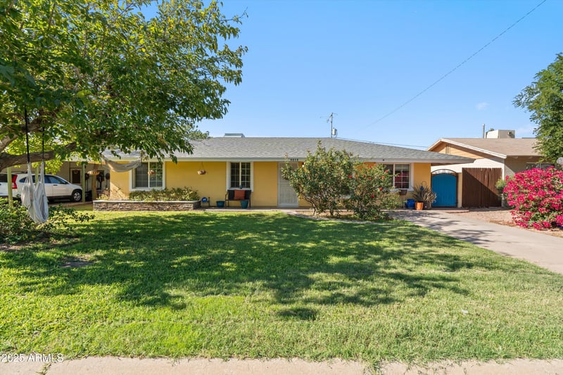8216 9th St, Phoenix, AZ 85020