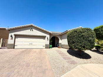 8216 42nd Ln, Laveen, AZ 85339