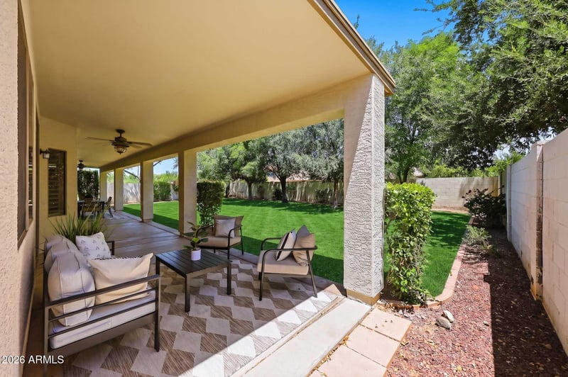 8216 Crocus Dr, Peoria, AZ 85381