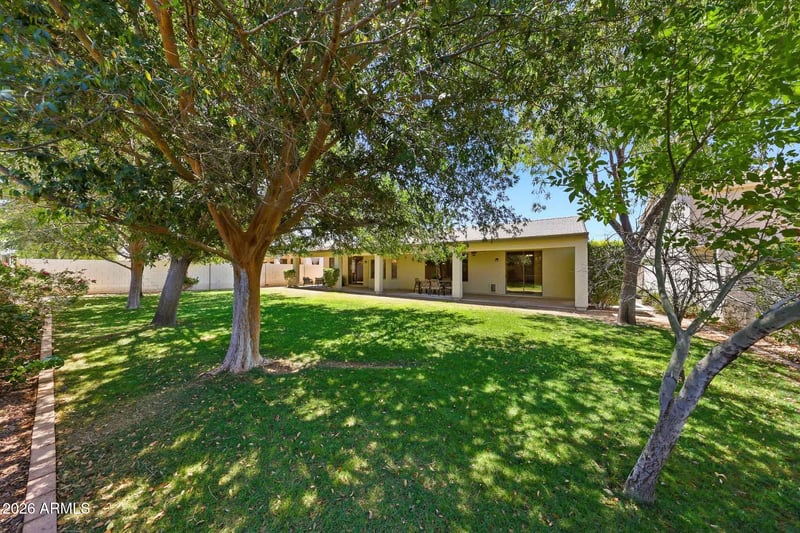 8216 Crocus Dr, Peoria, AZ 85381