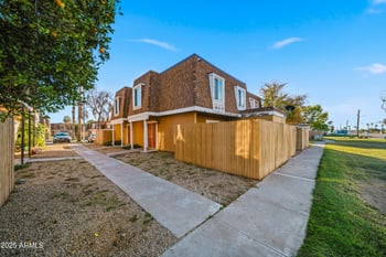 8218 34th Dr, Phoenix, AZ 85051