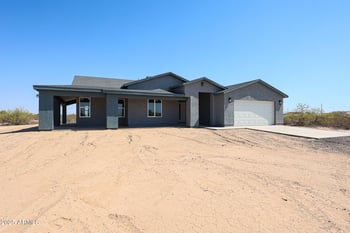 8218 351st Ln, Tonopah, AZ 85354