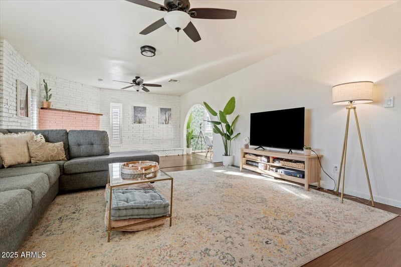 8218 Pine Dr, Scottsdale, AZ 85257
