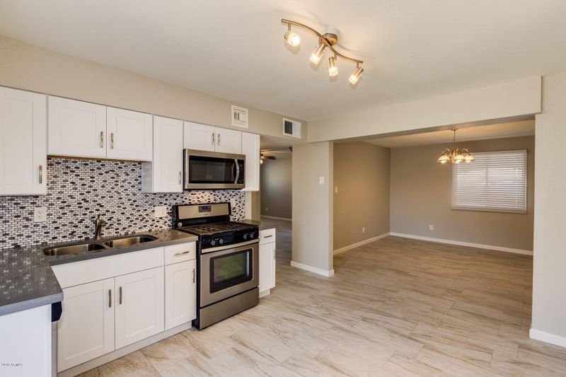 8219 W Weldon Ave, Phoenix, AZ 85033