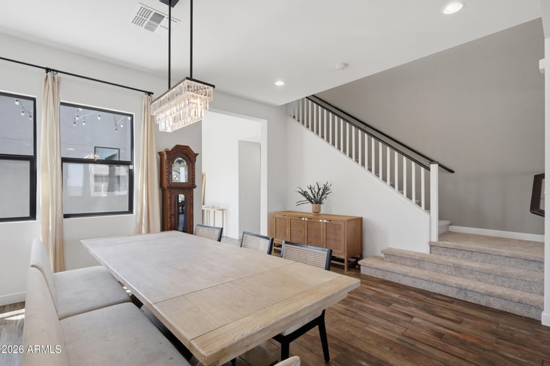 822 E Hopi Trl, Phoenix, AZ 85042