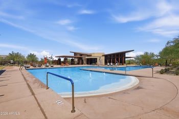 822 Hopi Trl, Phoenix, AZ 85042