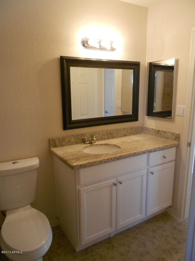 822 W Saint John Rd, Phoenix, AZ 85023