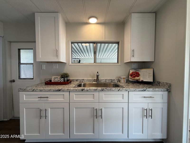 8220 Desert Trl, Mesa, AZ 85208