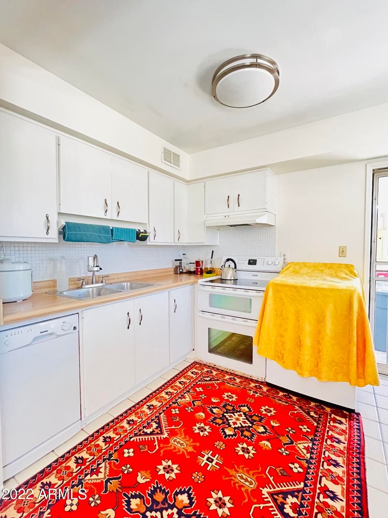 8220 E Garfield St #118, Scottsdale, AZ 85257