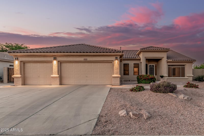 8220 Mariposa Grande Ln, Peoria, AZ 85383