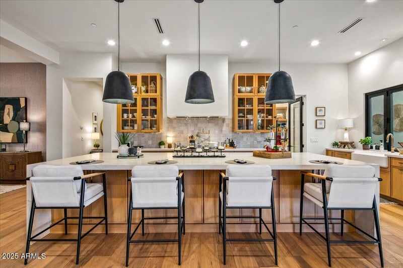 8220 Sharon Dr, Scottsdale, AZ 85260