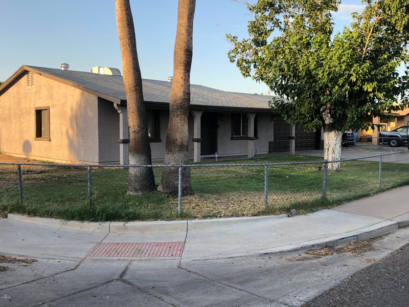 8220 W Turney Ave, Phoenix, AZ 85033