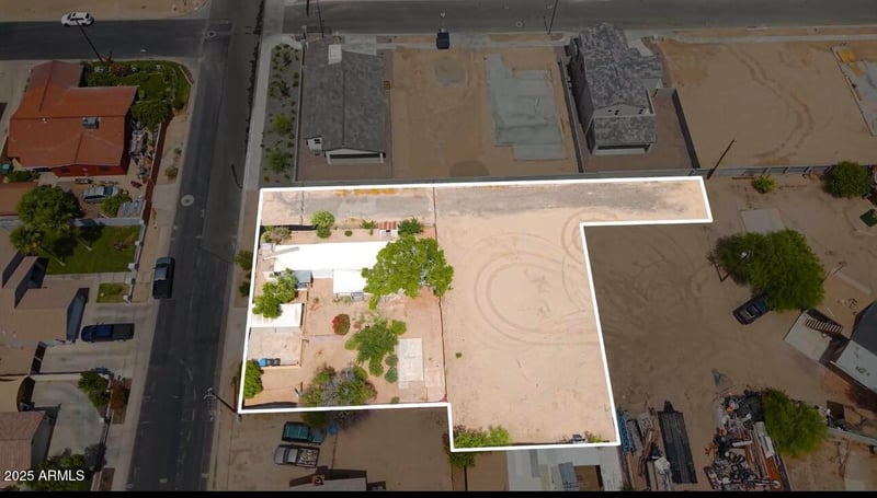 8221 9th St, Phoenix, AZ 85042