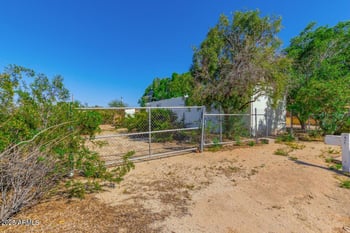 8221 9th St, Phoenix, AZ 85042