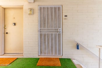 8221 Garfield St #L214, Scottsdale, AZ 85257