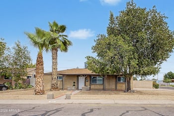 8221 29th Dr, Phoenix, AZ 85051