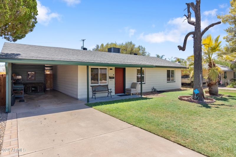 8221 N 9th St, Phoenix, AZ 85020