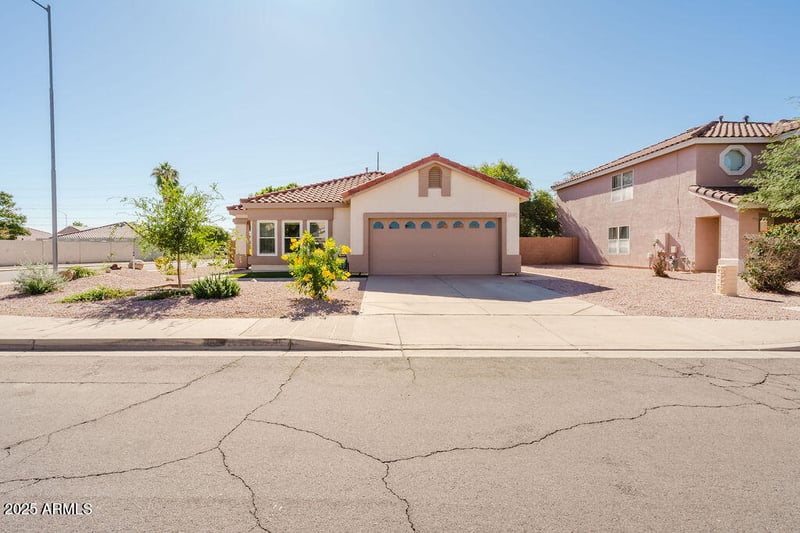 8221 Posada Ave, Mesa, AZ 85212