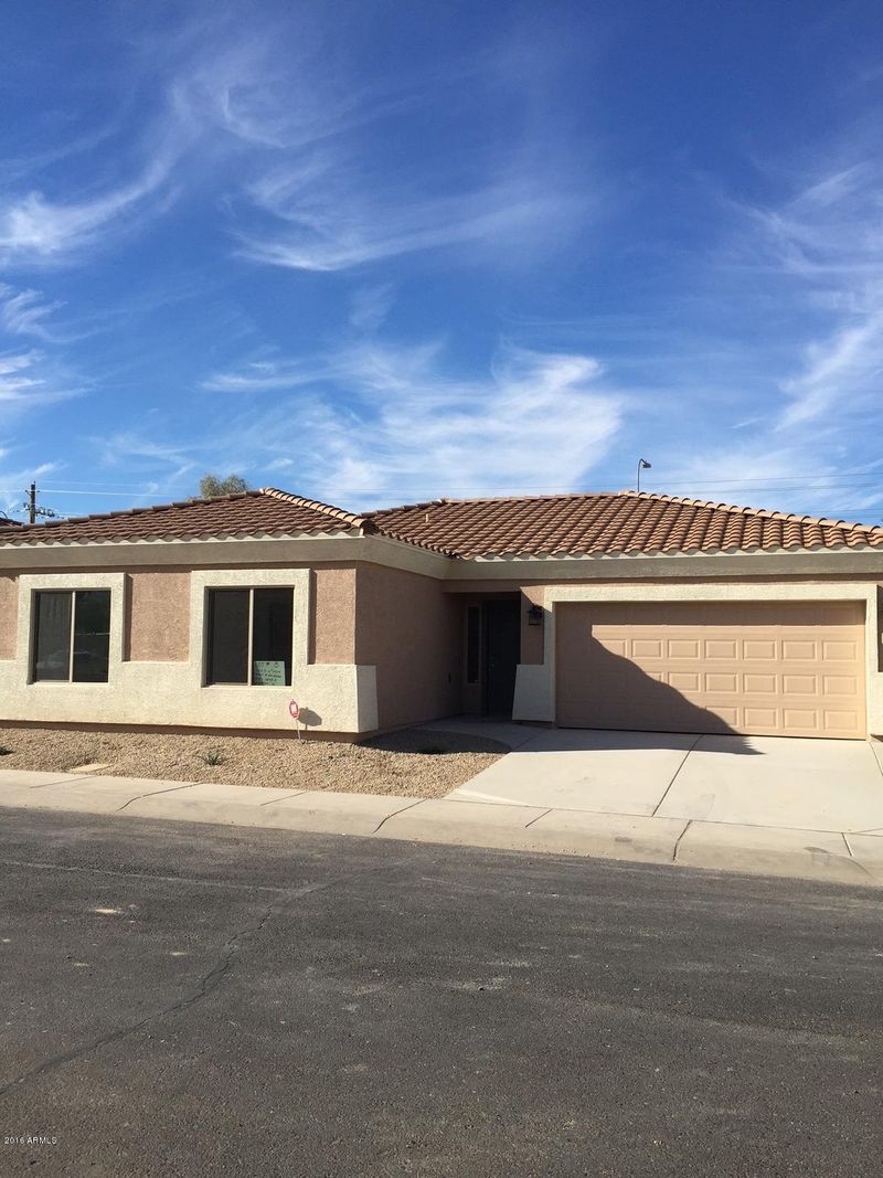 8221 S 5th Ln, Phoenix, AZ 85041