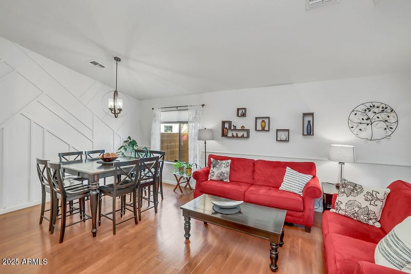 8222 Jenna Ln, Laveen, AZ 85339