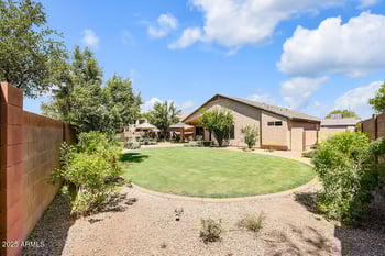 8222 Jenna Ln, Laveen, AZ 85339