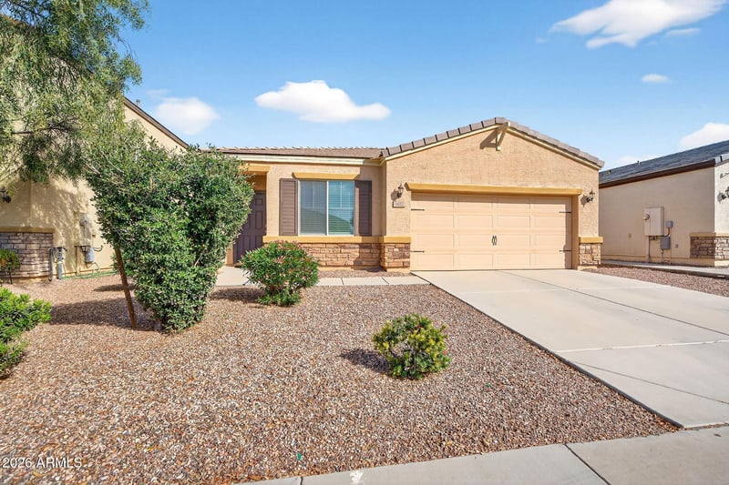 8222 W Wood Ln, Phoenix, AZ 85043