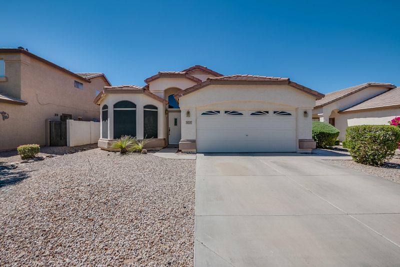 8223 E Portobello Ave, Mesa, AZ 85212