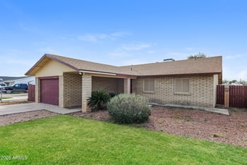 8223 Roosevelt St, Peoria, AZ 85345