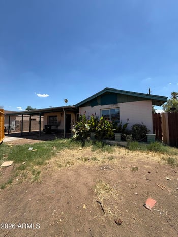 8223 Clarendon Ave, Phoenix, AZ 85033