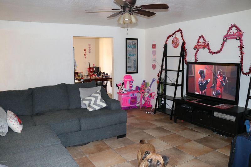 8223 W Flower St, Phoenix, AZ 85033