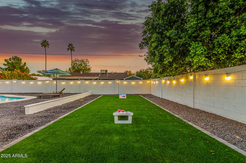 8225 Crestwood Way, Scottsdale, AZ 85250