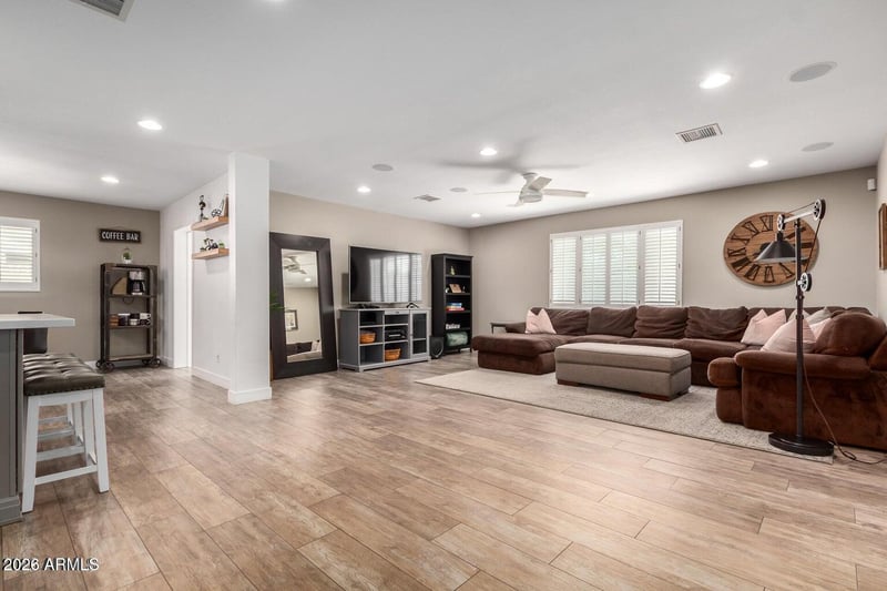 8225 E Minnezona Ave, Scottsdale, AZ 85251
