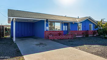 8225 Earll Dr, Phoenix, AZ 85033