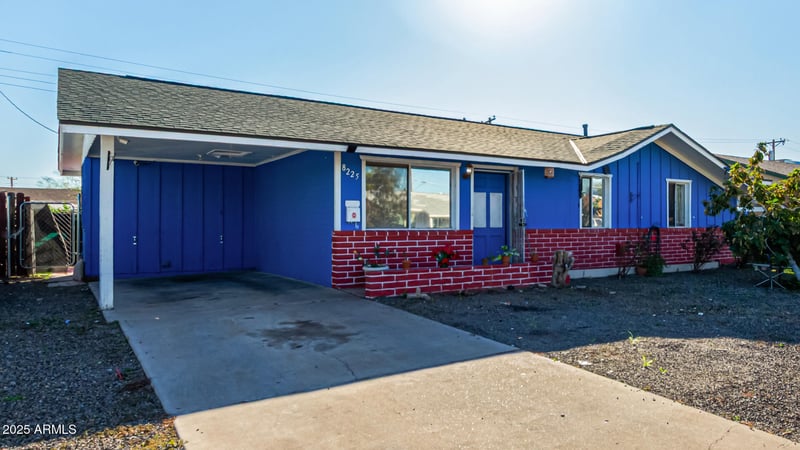 8225 Earll Dr, Phoenix, AZ 85033