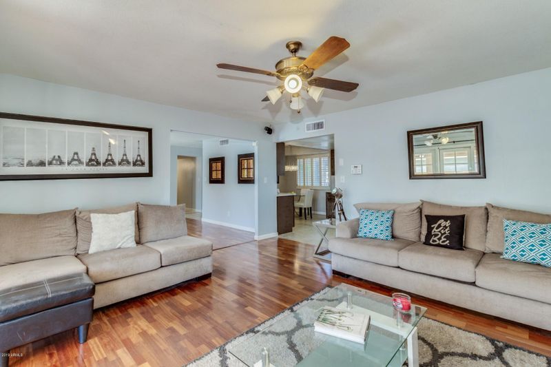 8225 N 45th Ave, Glendale, AZ 85302