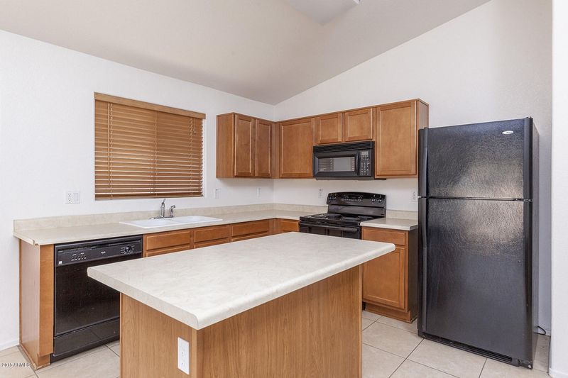 8226 W Lumbee St, Phoenix, AZ 85043