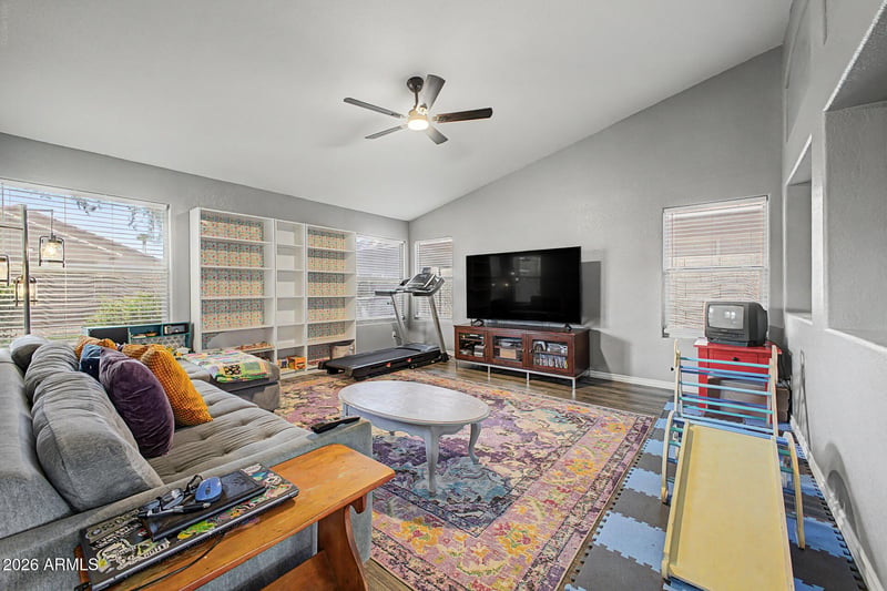 8227 W Harmony Ln, Peoria, AZ 85382