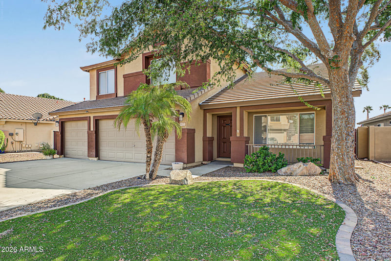 8227 W Harmony Ln, Peoria, AZ 85382