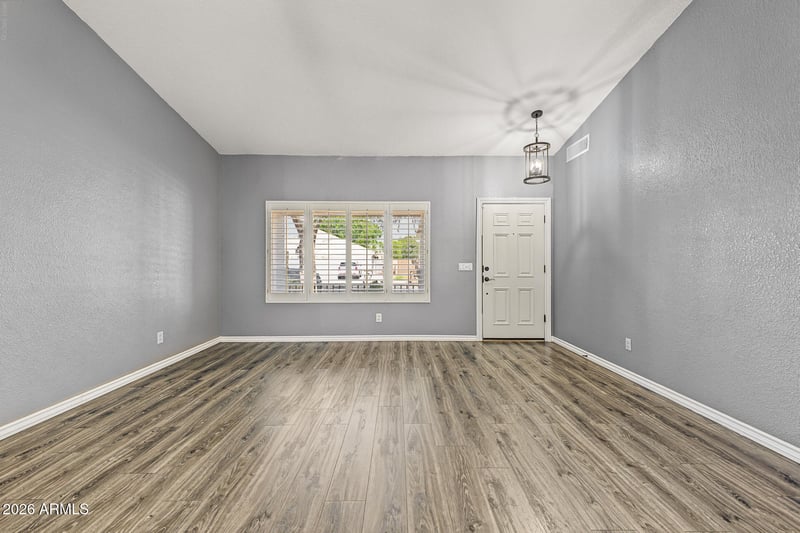 8227 W Harmony Ln, Peoria, AZ 85382