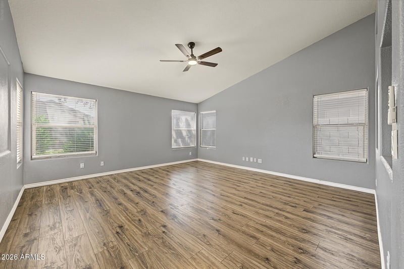 8227 W Harmony Ln, Peoria, AZ 85382