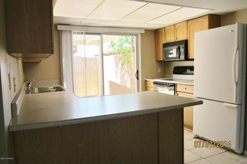 8229 E Thomas Rd, Scottsdale, AZ 85251