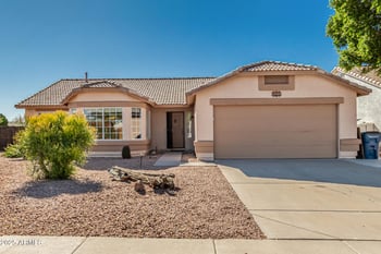 823 14th Ave, Apache Junction, AZ 85120