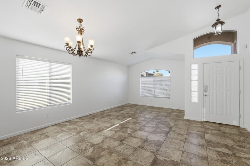 823 Mountain View Rd, San Tan Valley, AZ 85143