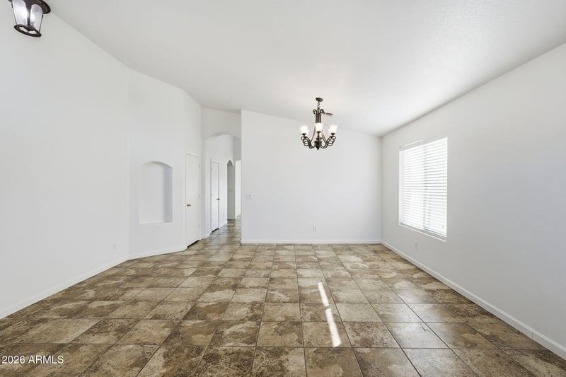 823 Mountain View Rd, San Tan Valley, AZ 85143