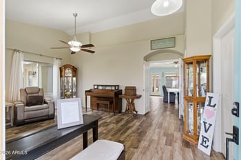 823 Hill Cir, Mesa, AZ 85203