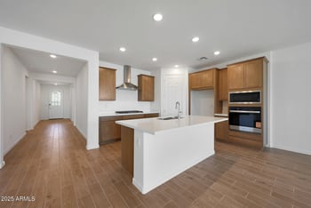 823 Riparian Dr, San Tan Valley, AZ 85140