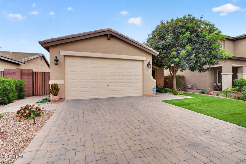 823 Leadwood Ave, San Tan Valley, AZ 85140