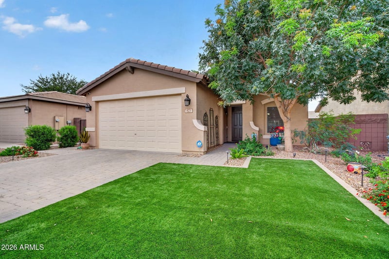 823 Leadwood Ave, San Tan Valley, AZ 85140