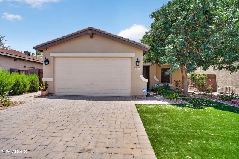 823 Leadwood Ave, San Tan Valley, AZ 85140